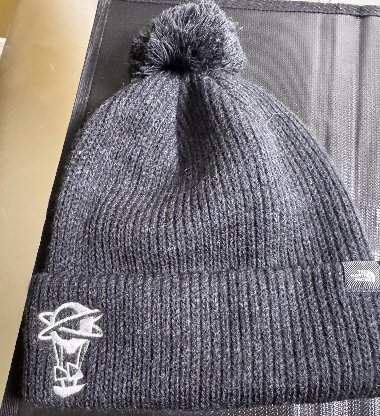 The North Face Pom Beanie Hat - Unisex Black Heather