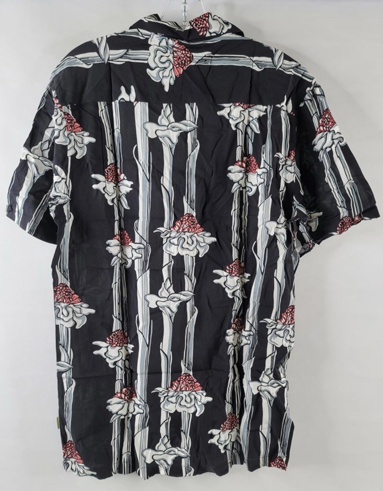 7 Diamonds Men’s Large Button Up Short Sleeve Shirt NWT